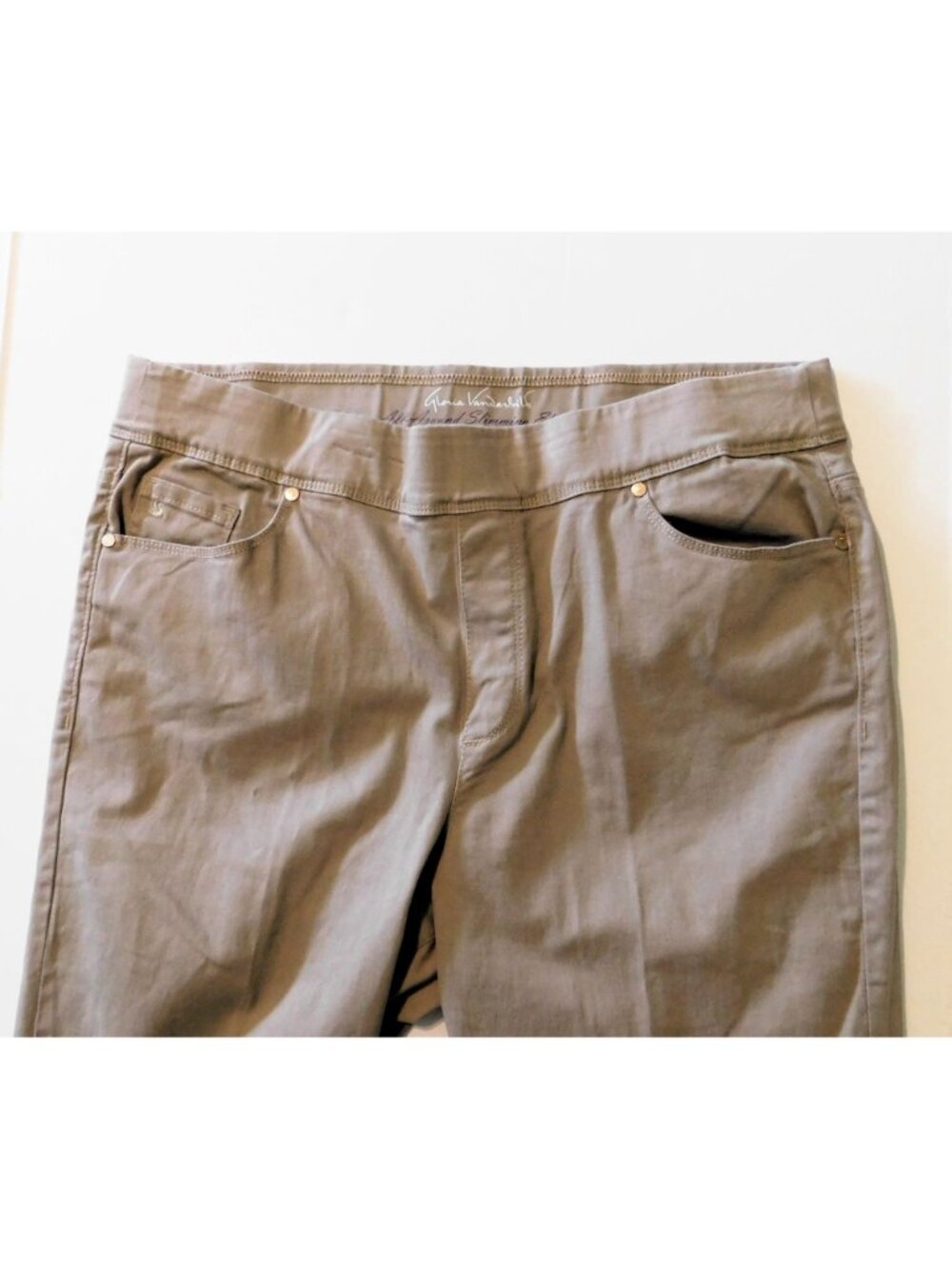 Gloria Vanderbilt Slim Fit Jeans Size 16 Beige Slimming Effect Waistband - Picture 3 of 8